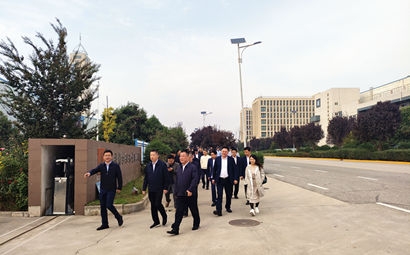 團市委、市貿促會、市青企協(xié)一行到工投集團涇河產業(yè)園考察交流